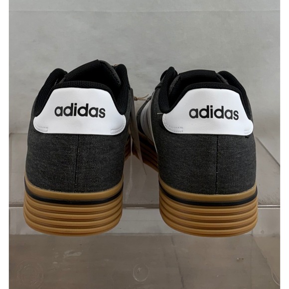 Adidas Daily 4.0 Mens Charcoal Grey White Stripes Gum Sole Sneakers Size 9.5 - Picture 3 of 11